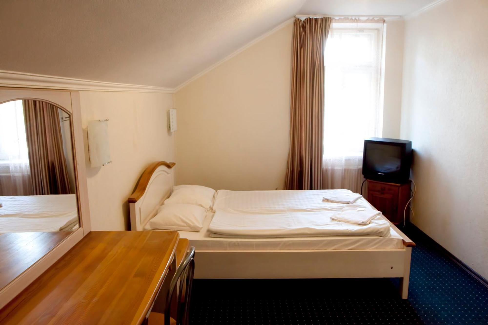 Sun Shine Apartments Jurmala Room photo
